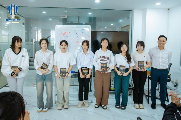 Hoạt động tham quan Doanh nghiệp của SV Lớp 67.KT.CLC