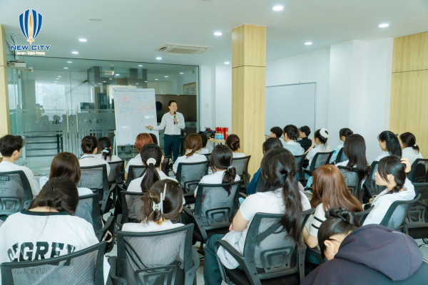 Hoạt động tham quan Doanh nghiệp của SV Lớp 67.KT.CLC