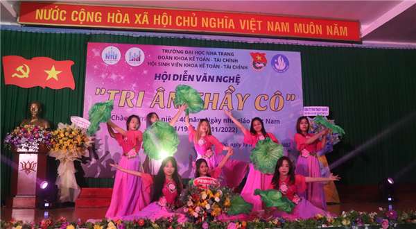 Chung kết Hội diễn văn nghệ “Tri ân Thầy Cô 20 -11” – Khoa KTTC