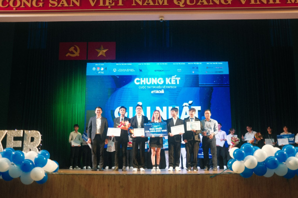 CHUNG KẾT CUỘC THI HỌC THUẬT LĨNH VỰC CÔNG NGHỆ TÀI CHÍNH - ATTACKER 2024